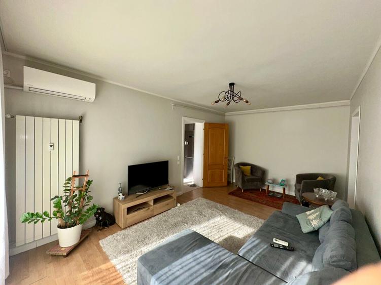 Apartament cu 3 camere semidecomandat, mobilat în Liviu Rebreanu