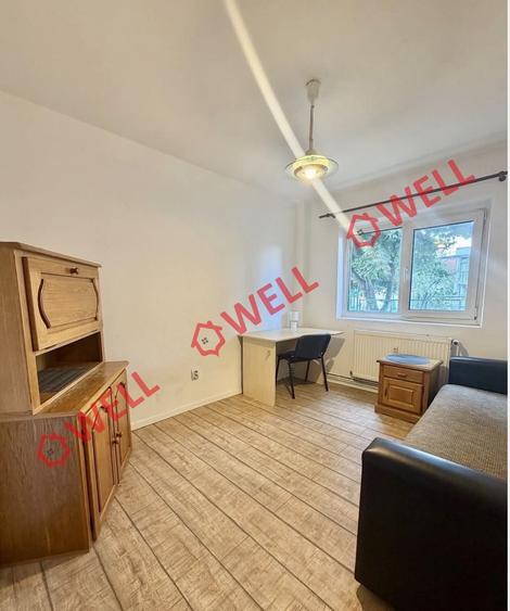 Apartament cu 4 camere în Tractorul