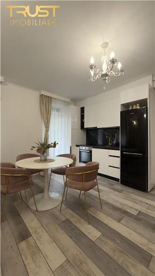 Apartament cu 2 camere semidecomandat în Florești