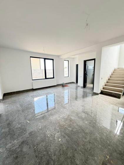 Duplex cu 4 camere cu Canalizare în Bragadiru