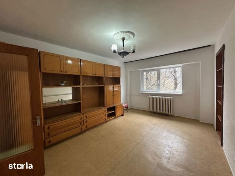 Apartament cu 2 camere decomandat în Colentina