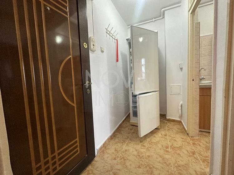 Garsonieră decomandată, mobilată în Hipodrom 4
