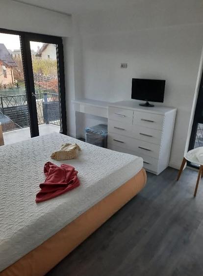 Apartament cu 3 camere decomandat, mobilat în Cug