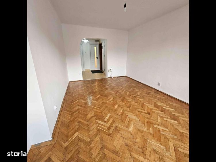 Apartament cu 4 camere în Central