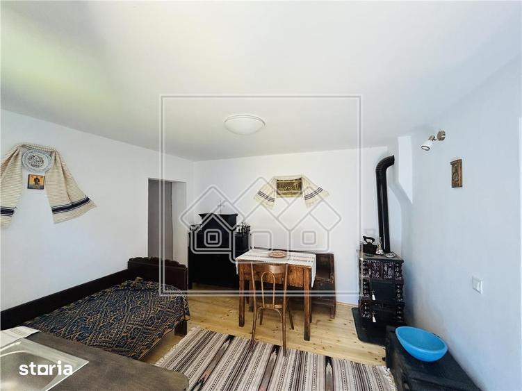 Casă cu 4 camere cu Teren 626 Mp în Central