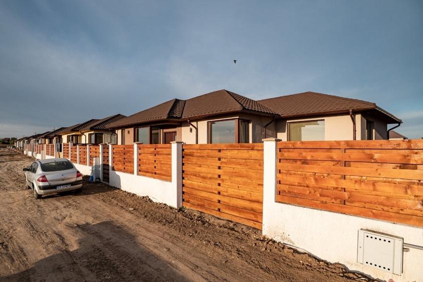 Casă individuală cu 4 camere cu Teren 400 Mp în Viile Noi