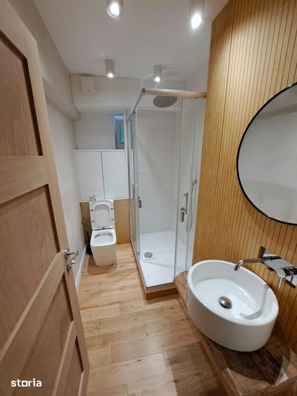 Apartament cu 3 camere semidecomandate, Centru - 5