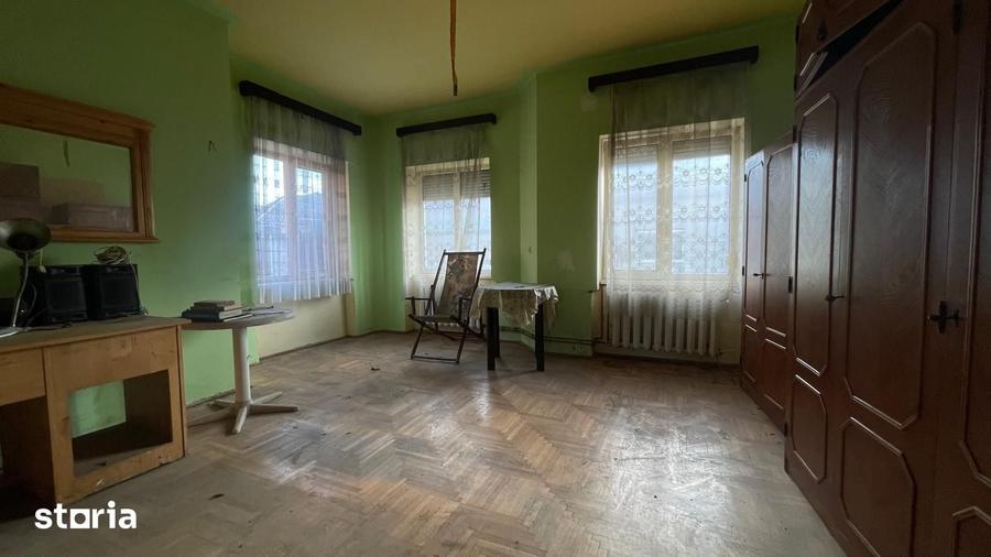 Casă cu 4 camere cu Teren 600 Mp în Ultracentral