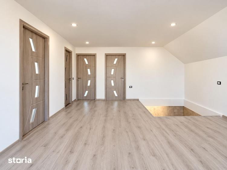 Casă cu 7 camere cu Teren 219 Mp în Coiciu