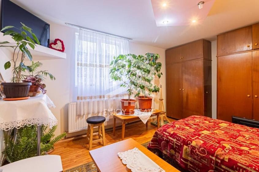 Casă individuală cu 5 camere cu Teren 245 Mp în Gării