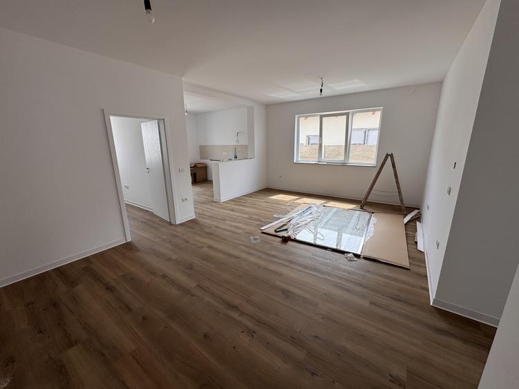 Duplex cu 3 camere cu Canalizare în Moșnița Nouă