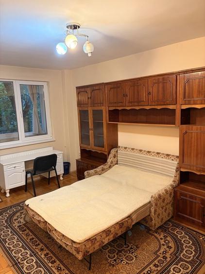 Apartament cu 3 camere în 7 Noiembrie
