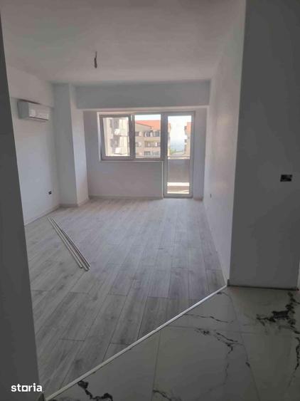 Garsonieră decomandată în Galata