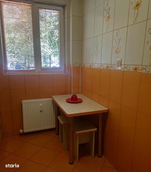 Apartament cu 2 camere semidecomandat în Matei Voievod
