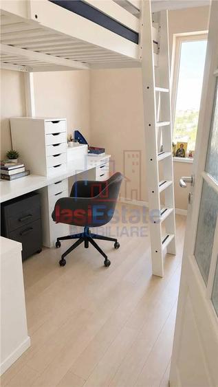 Apartament cu 4 camere decomandat în Filiași