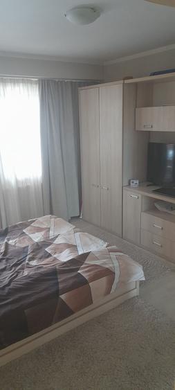 Apartament cu 2 camere semidecomandat în Fundeni