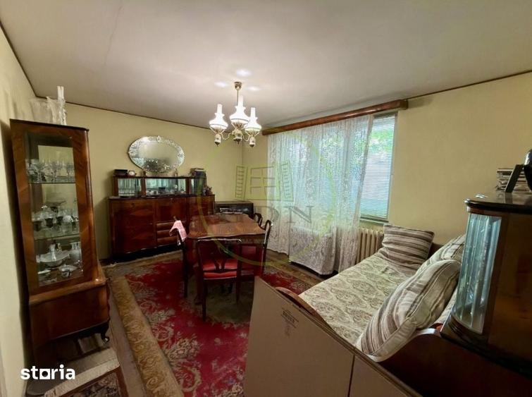 Apartament cu 3 camere decomandat în Calea București
