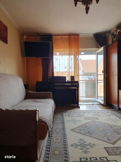 Apartament cu 2 camere decomandat în Carpați 2