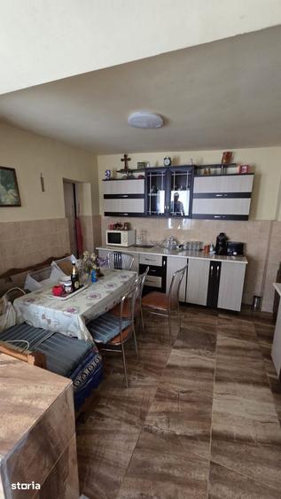 Casă cu 2 camere cu Teren 852 Mp în 14 Mai