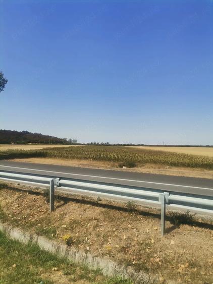 Teren de 22500 mp, în Central