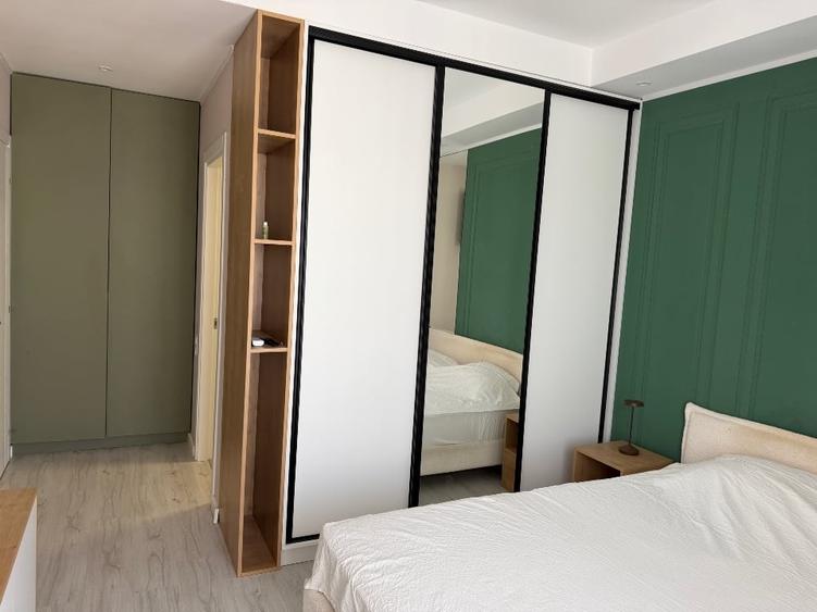 Apartament cu 3 camere decomandat, mobilat în Ștefăneștii de Jos