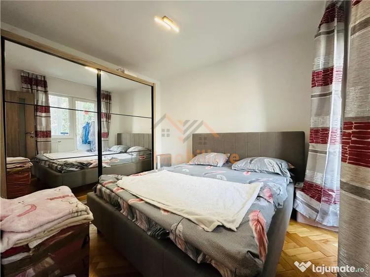 Apartament cu 3 camere semidecomandat în Central