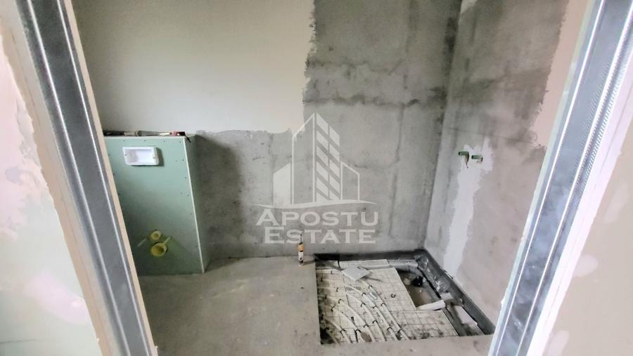 Casă individuală cu 5 camere cu Canalizare în Parța