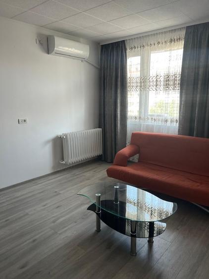Apartament cu 2 camere decomandat în Berceni
