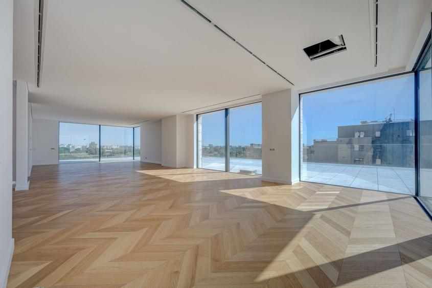 Apartament cu 9 camere în Floreasca