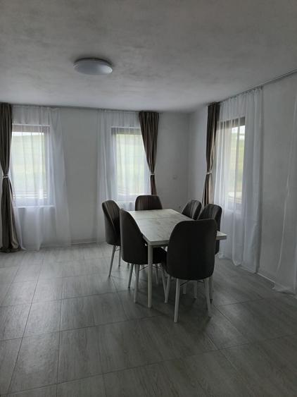 Casă cu 3 camere în Cepari