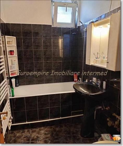 Apartament 3 camere de vanzare zona Abator - 8