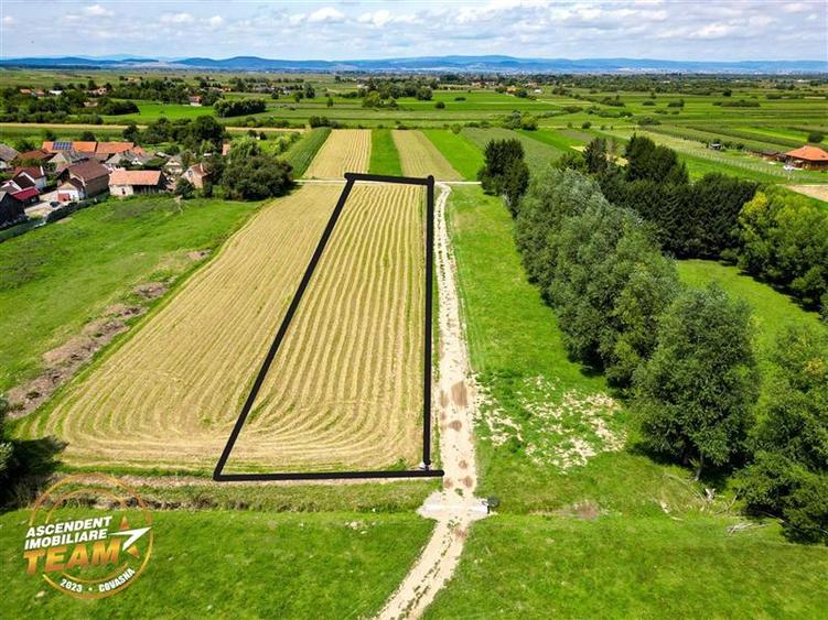 Teren Construcții intravilan de 2900 mp, în Lunca Mărcușului