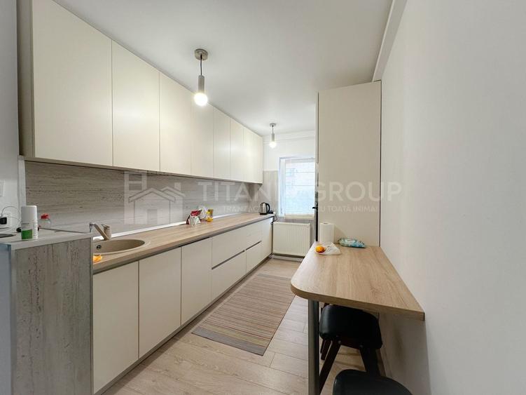 Apartament cu 3 camere decomandat, mobilat în Răcădău