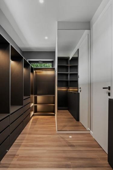 Casă individuală cu 5 camere cu Teren 751 Mp în Pipera