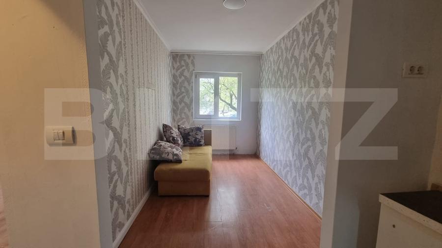 Apartament cu 3 camere decomandat, mobilat în Lipovei