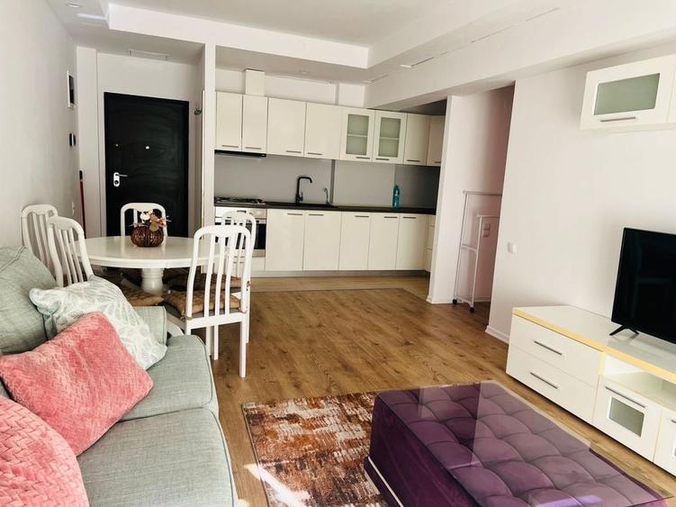 Apartament cu 2 camere decomandat în Tunari
