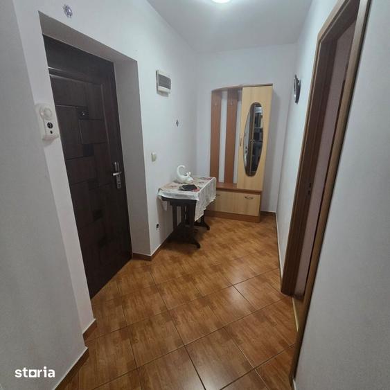 Apartament cu 2 camere decomandat în Republicii