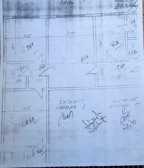 Apartament cu 3 camere semidecomandat în Republicii
