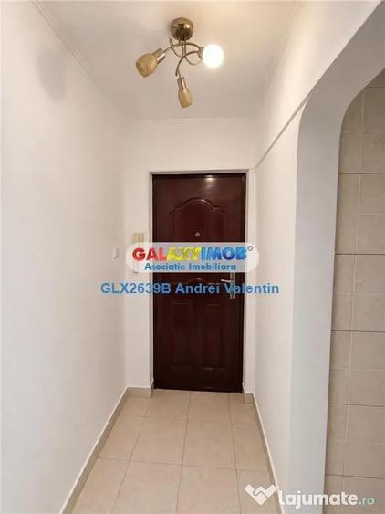 Apartament cu 2 camere semidecomandat în Berceni