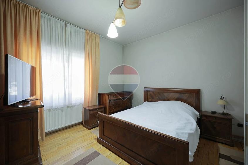 Casă cu 4 camere cu Teren 554 Mp în Central