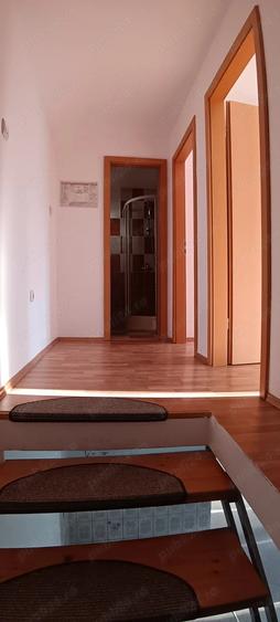 Apartament cu 3 camere decomandat în Aradului