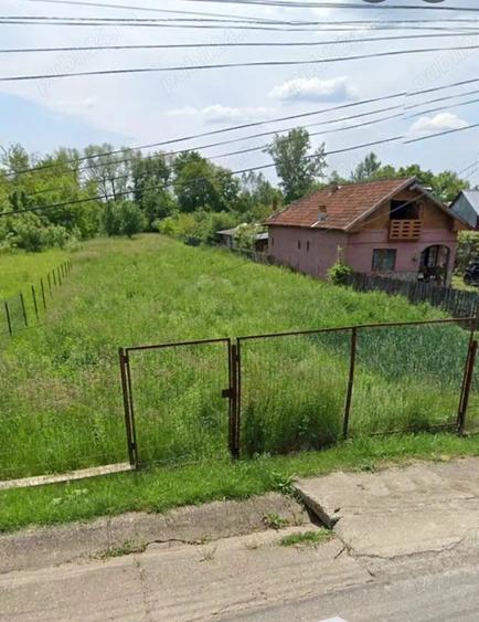 Teren de 2180 mp, în Vulcana-Pandele
