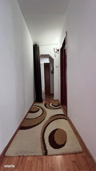Apartament cu 3 camere în Astra