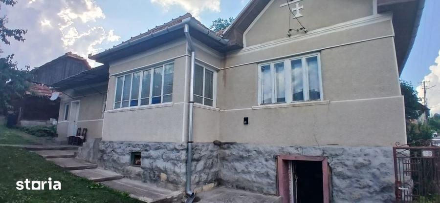 Casă cu 3 camere cu Teren 1443 Mp în Mihai Viteazu