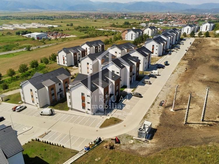 Apartament cu 3 camere decomandat în Exterior Vest