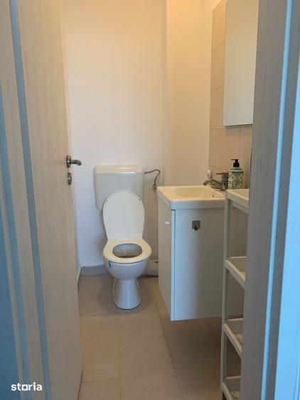 Apartament cu 3 camere semidecomandat în Drumul Taberei