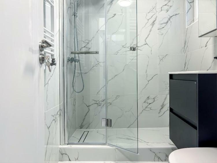 Apartament cu 2 camere semidecomandat în Iancului