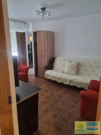 Garsonieră decomandată în Inel II