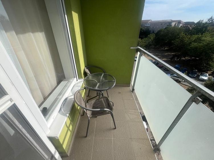 Apartament cu 2 camere decomandat în Nufărul
