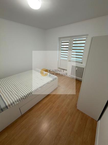 Apartament cu 3 camere decomandat în Lujerului